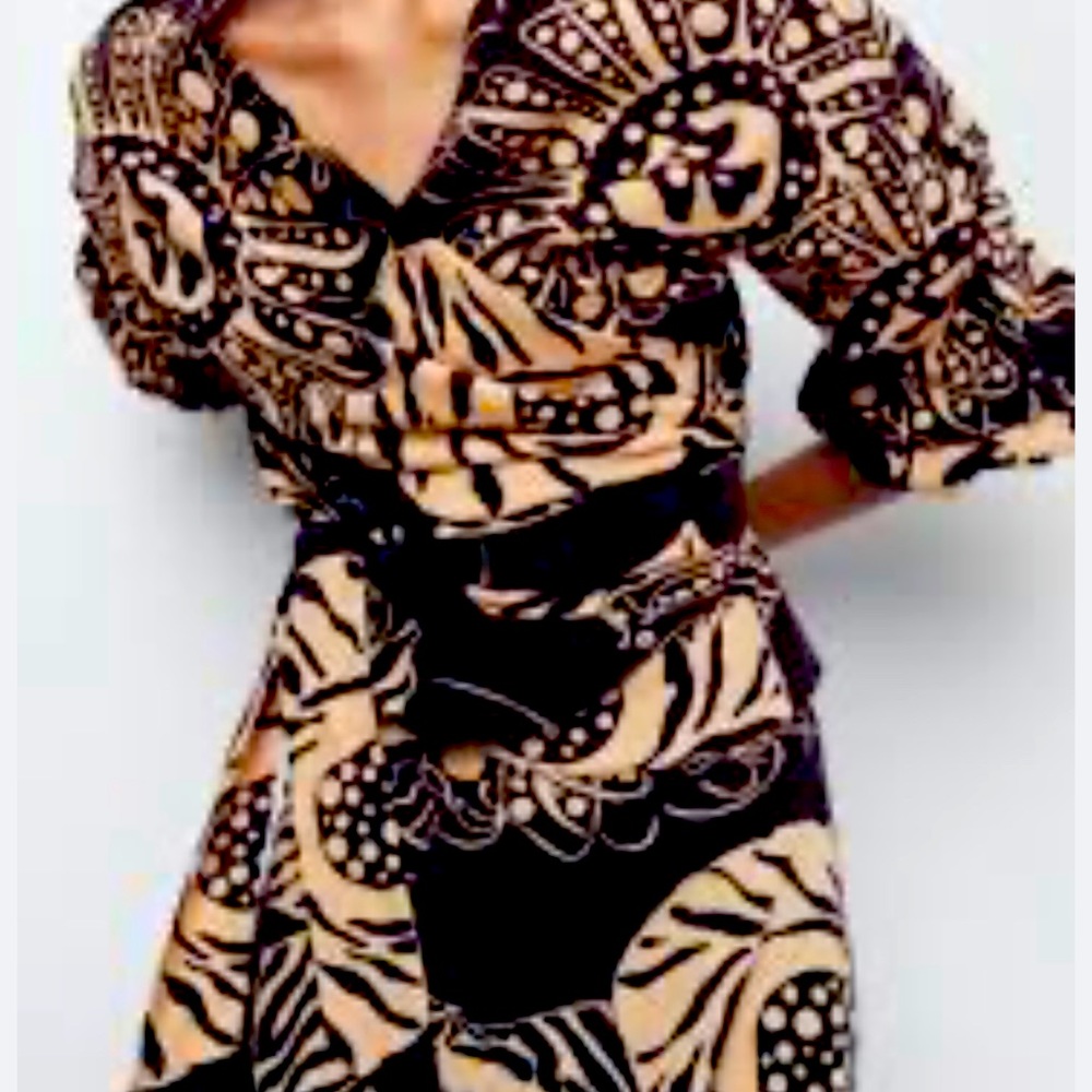 NWT Zara linen and viscose top great for resort travel.